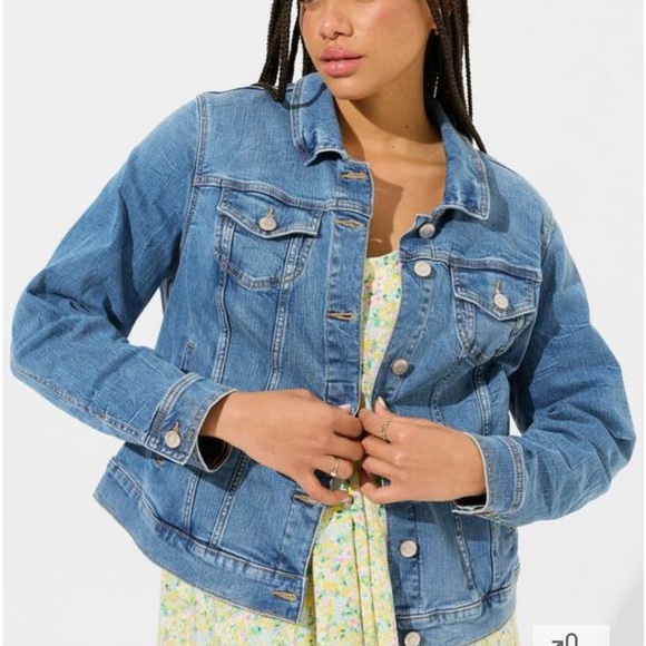 torrid Jackets & Blazers - Torrid women’s Jean denim blue stretch Y2K jacket size 14/16